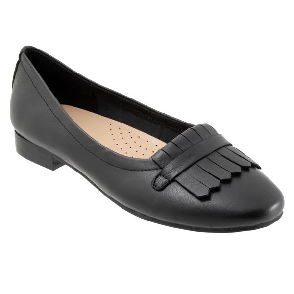 Trotters Women's Greyson Kiltie Flat